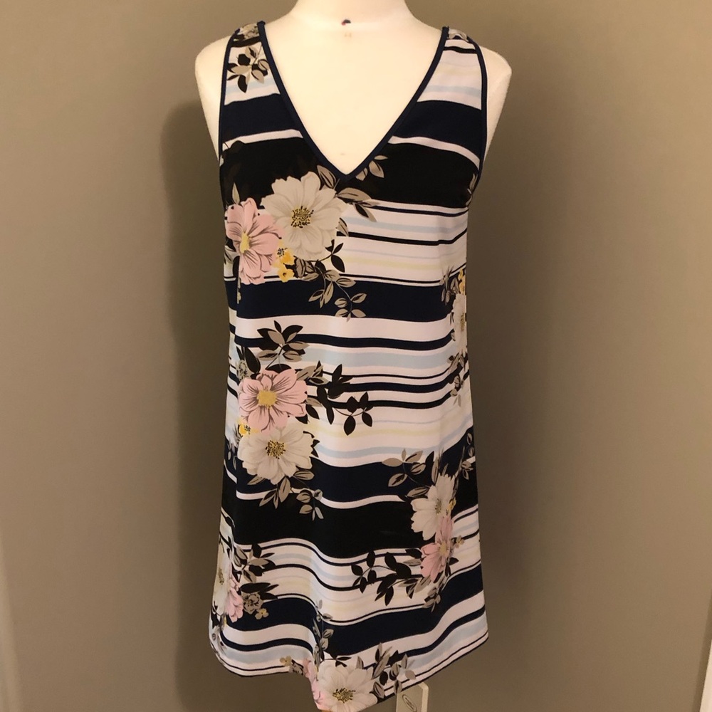 Guess Dress Sleeveless Navy with Floral Print Size Small